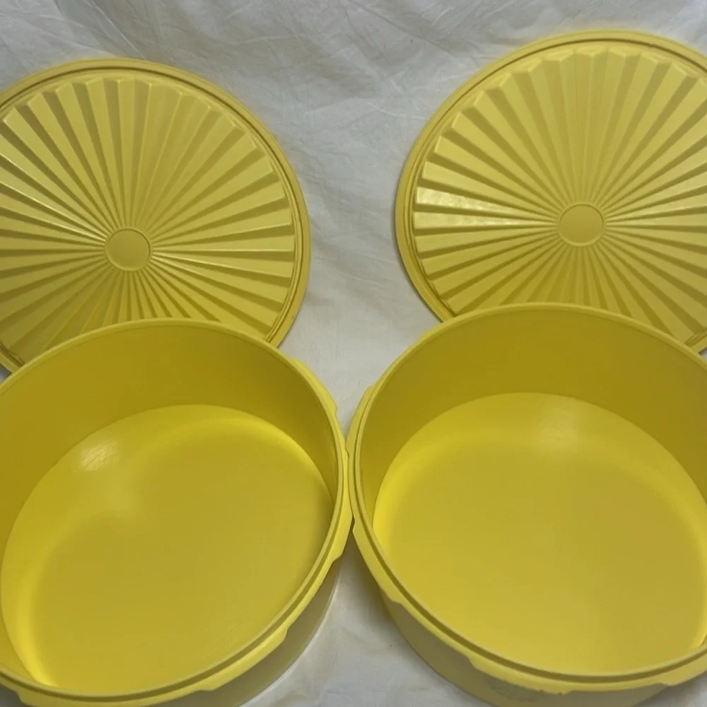 2 Vintage Tupperware